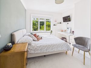 Bedroom- click for photo gallery